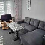 Apartament Sosnowy Z Parkingiem